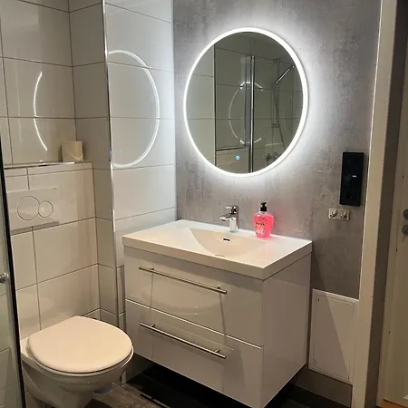 Гостевой дом Cozy Basement In 3*