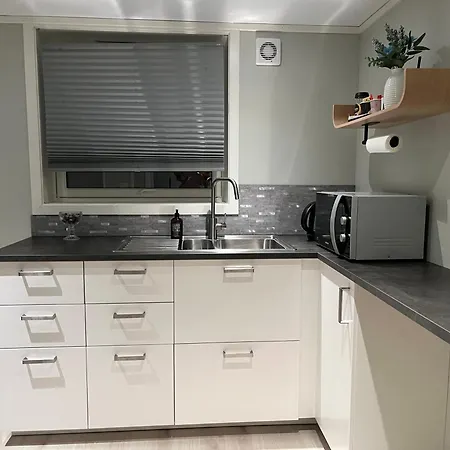 Cozy Basement In Гостевой дом