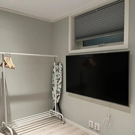 Cozy Basement In 3* Оркангер