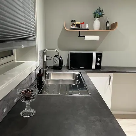 Гостевой дом Cozy Basement In 3*