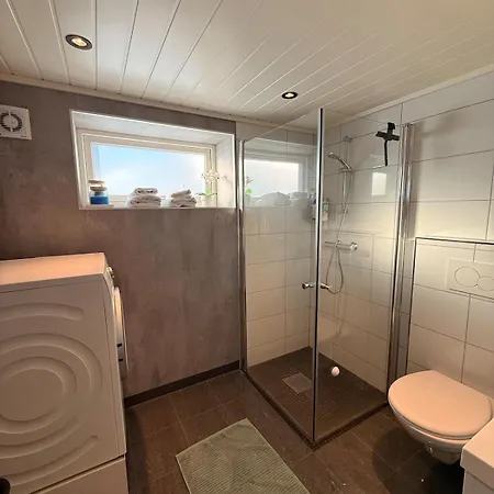 Cozy Basement In Гостевой дом