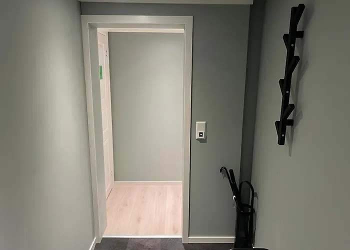 Pensionat Cozy Basement In